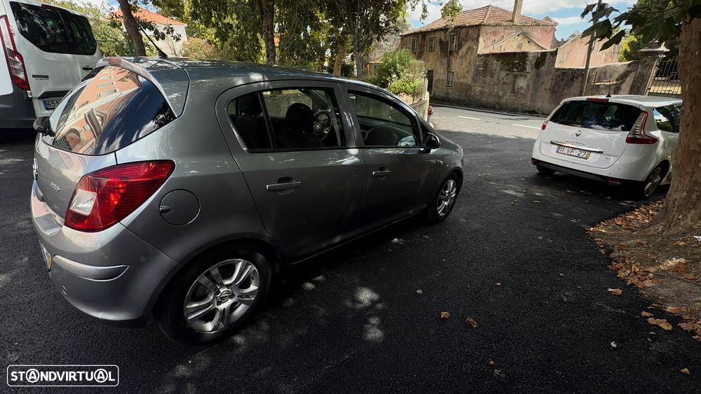 Opel Corsa 1.3 CDTi Enjoy - 2