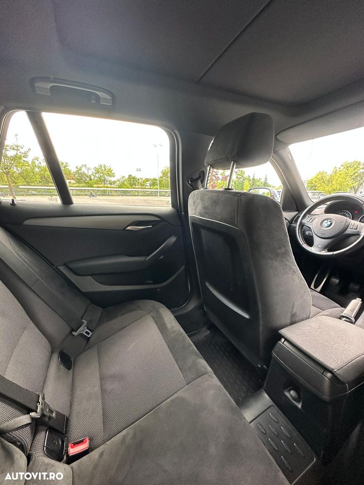BMW X1 xDrive18d - 13