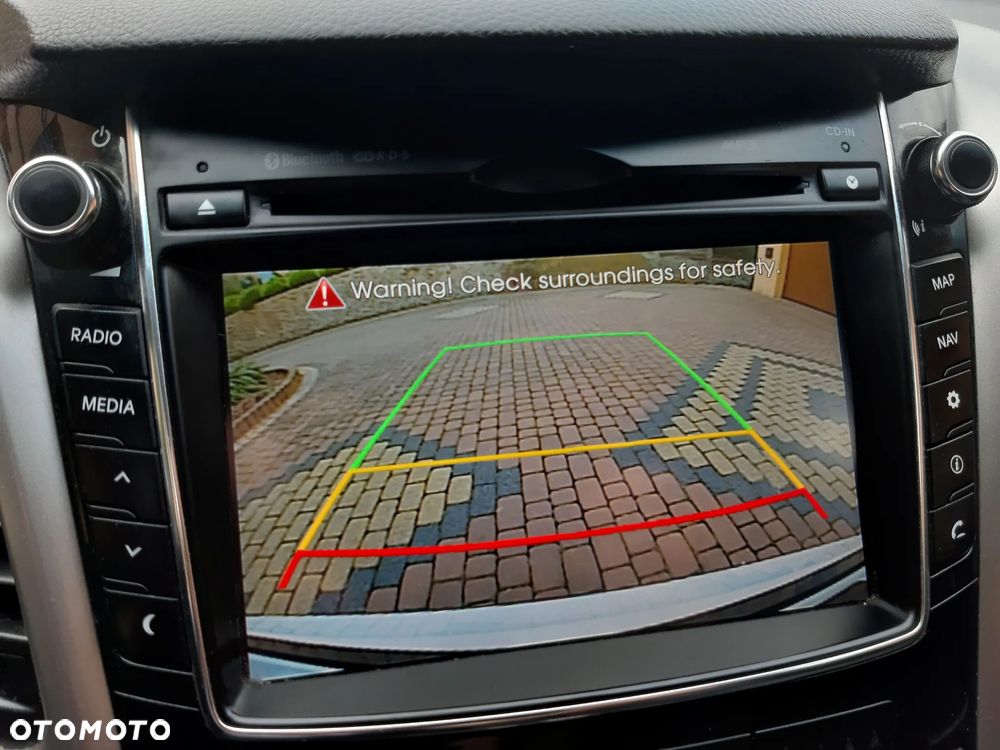 Hyundai i30 1.4 Premiere Comfort - 22