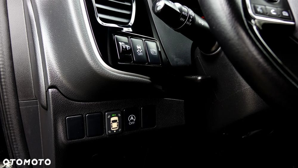 Mitsubishi Outlander 2.0 2WD Diamant - 4