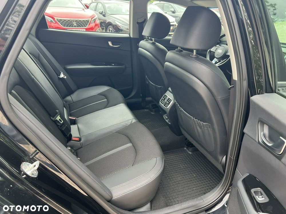 Kia Optima - 28