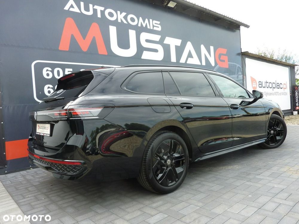 Volkswagen Passat - 4