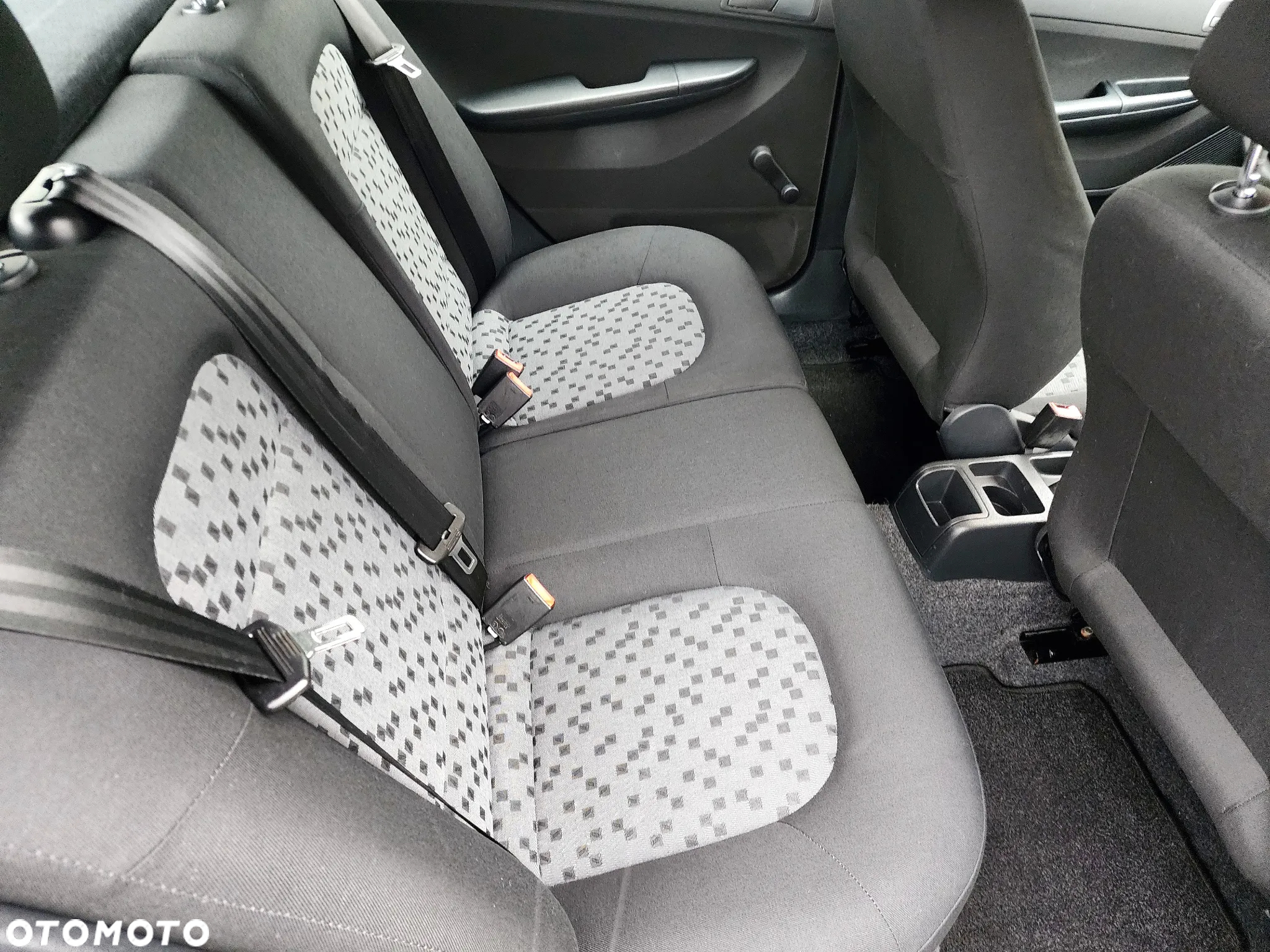 Skoda Fabia 1.2 HTP Cool Edition - 29