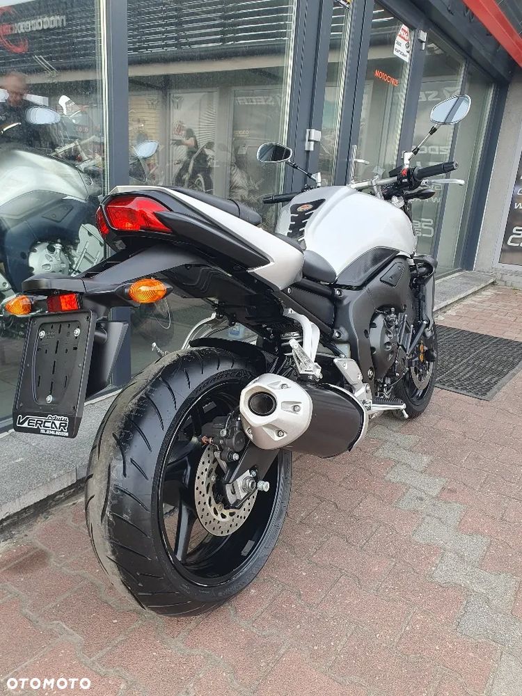 Yamaha FZ - 31