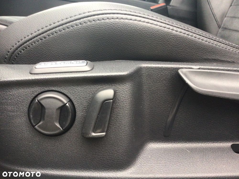 Volkswagen Passat 1.8 TSI BMT Highline DSG - 23