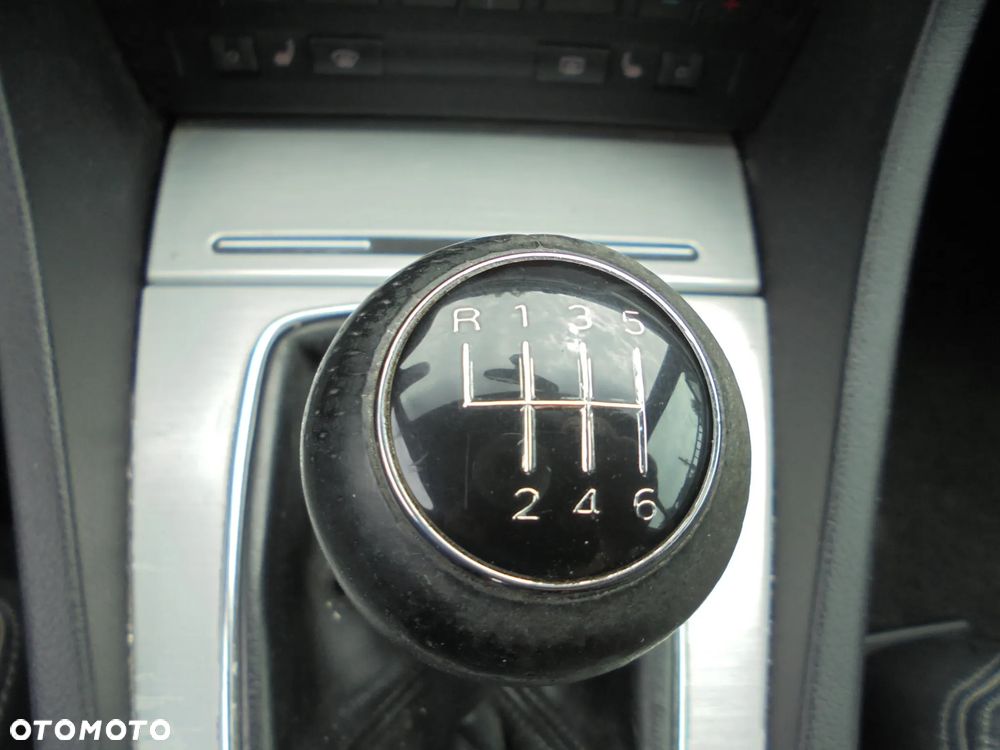 Audi A4 Avant 2.0 T FSI - 23