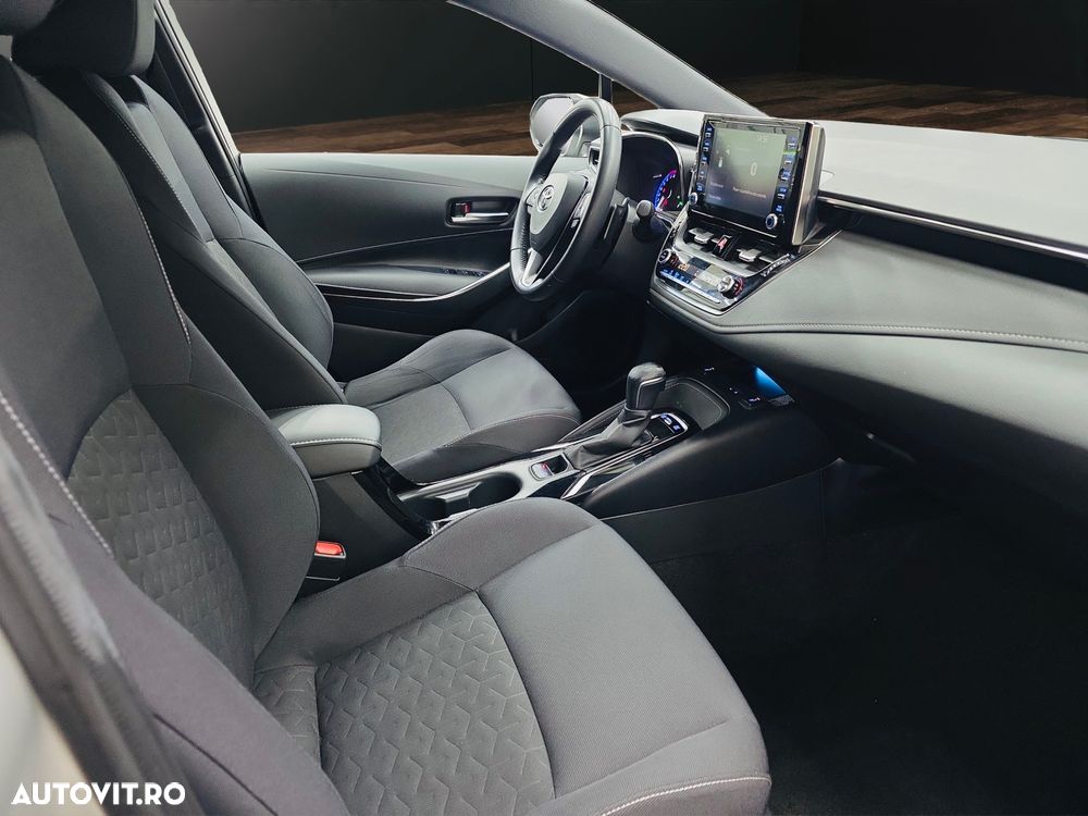 Toyota Corolla 2.0 HSD Exclusive - 16