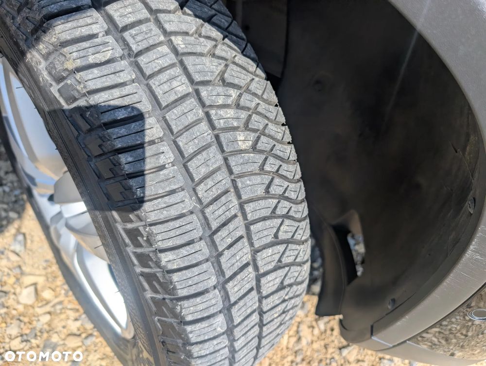 Volkswagen Tiguan 1.4 TSI Perfectline - 11