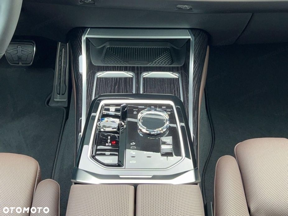 BMW Seria 7 740d xDrive mHEV M Sport sport - 16