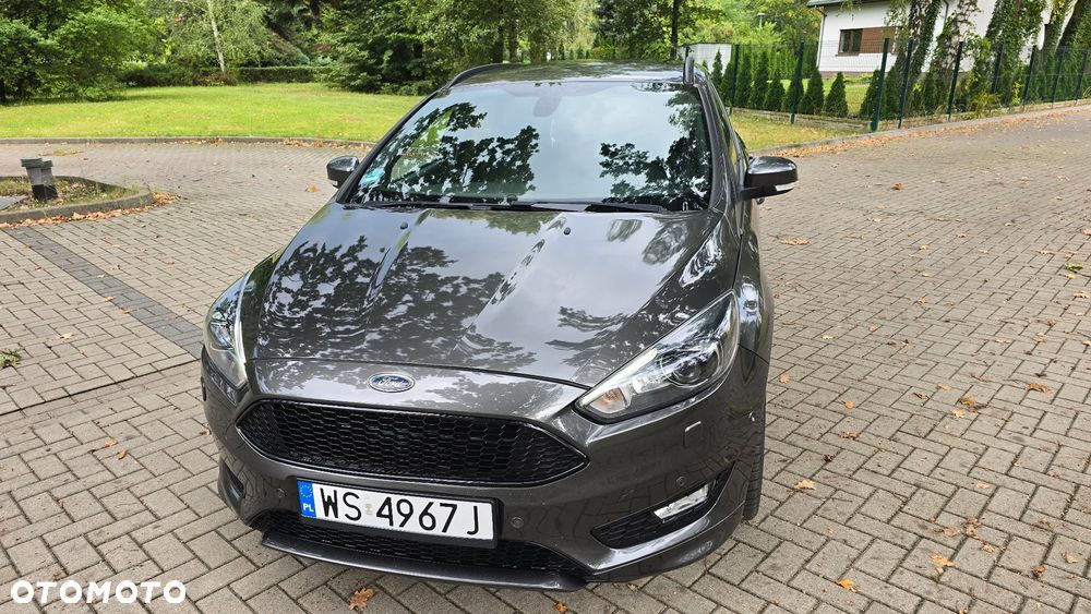 Ford Focus 1.5 EcoBoost ST-Line - 1