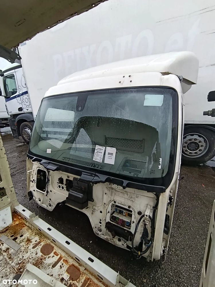 KABINA DZIENNA ANGLIK DAF LF 45 55 EURO 6 17.5 - 10