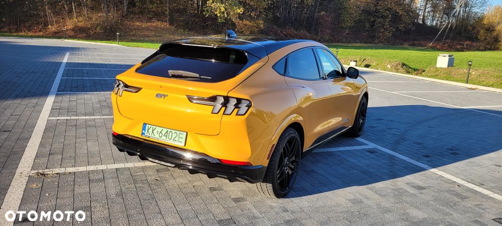 Ford Mustang Mach-E AWD GT - 4