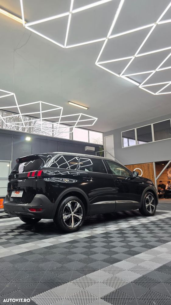 Peugeot 5008 THP 165 EAT6 Stop & Start Allure - 4