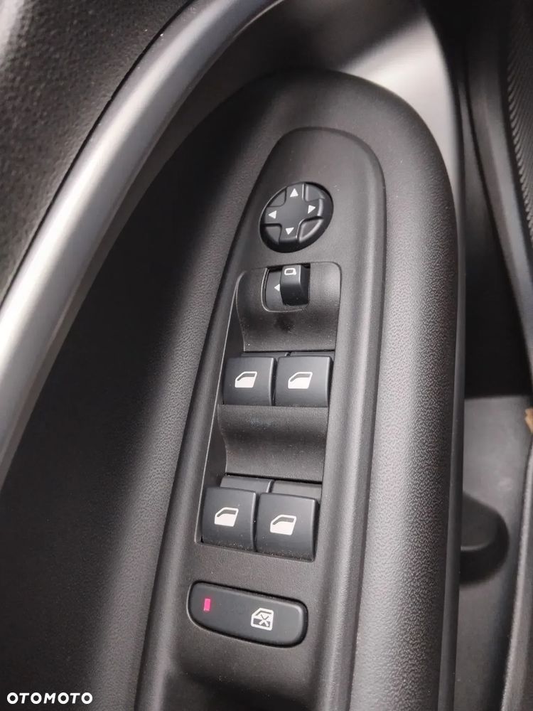 Jeep Avenger 54kWh Altitude - 18