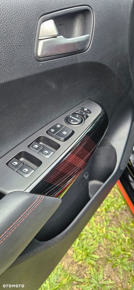 Kia Picanto - 26