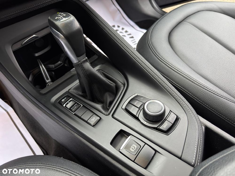 BMW X1 xDrive28i xLine - 22
