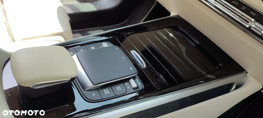 Mercedes-Benz GLB 200 d 4-Matic 8G-DCT - 15