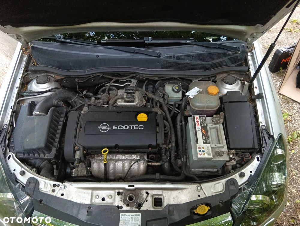 Opel Astra 1.6 111 EasyTronic - 17