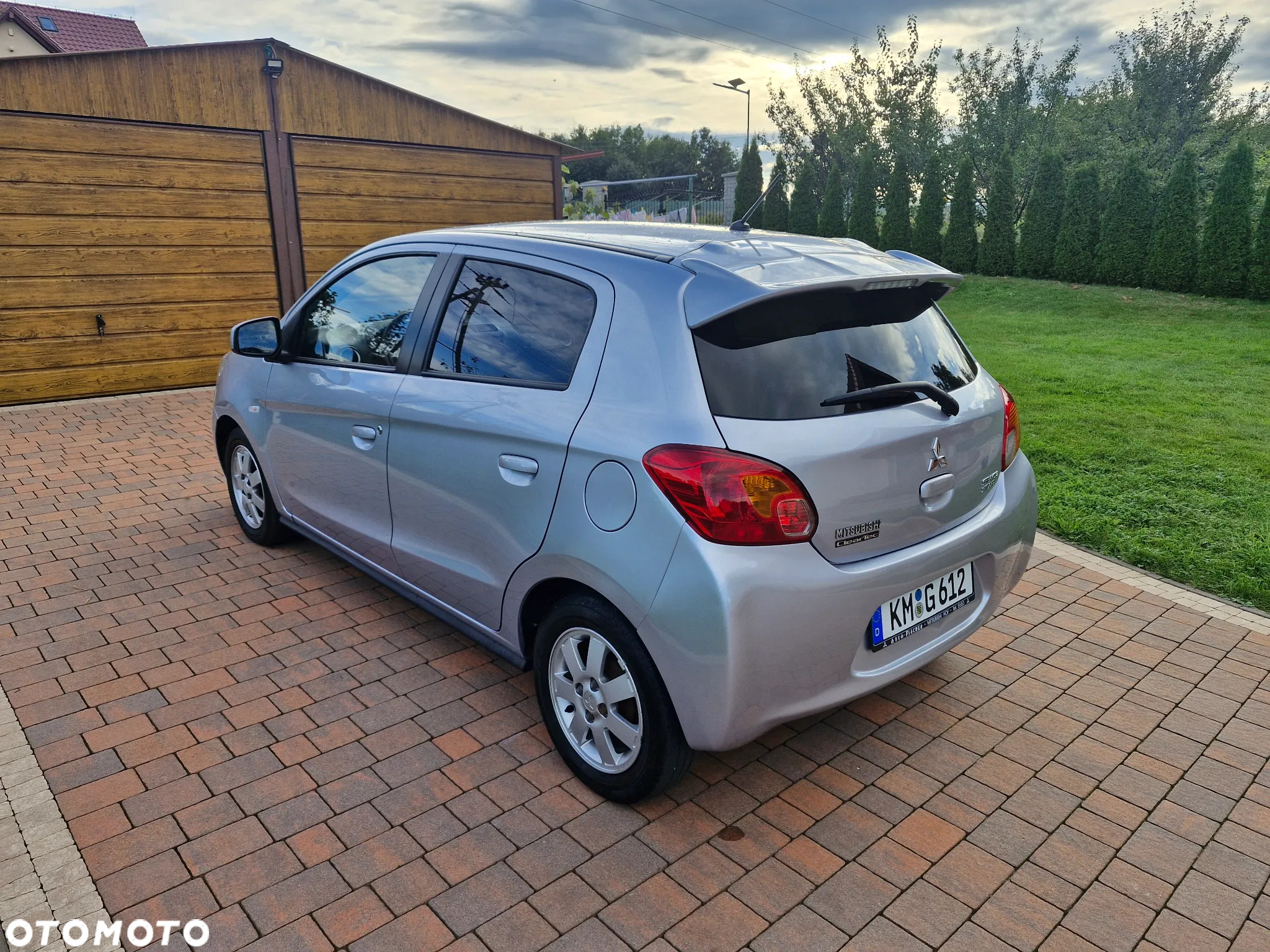Mitsubishi Space Star 1.2 AS&G Intense - 8