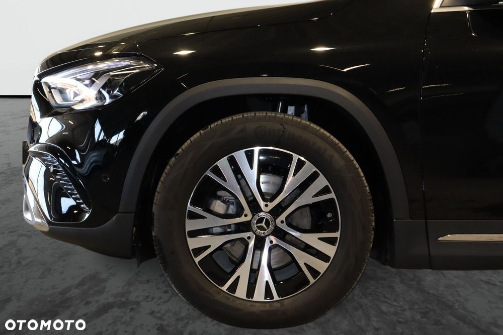 Mercedes-Benz GLA 200 d Progressive 8G-DCT - 7