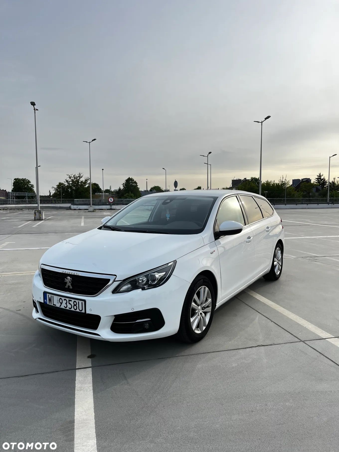 Peugeot 308 1.5 BlueHDi Allure Pack S&S - 1