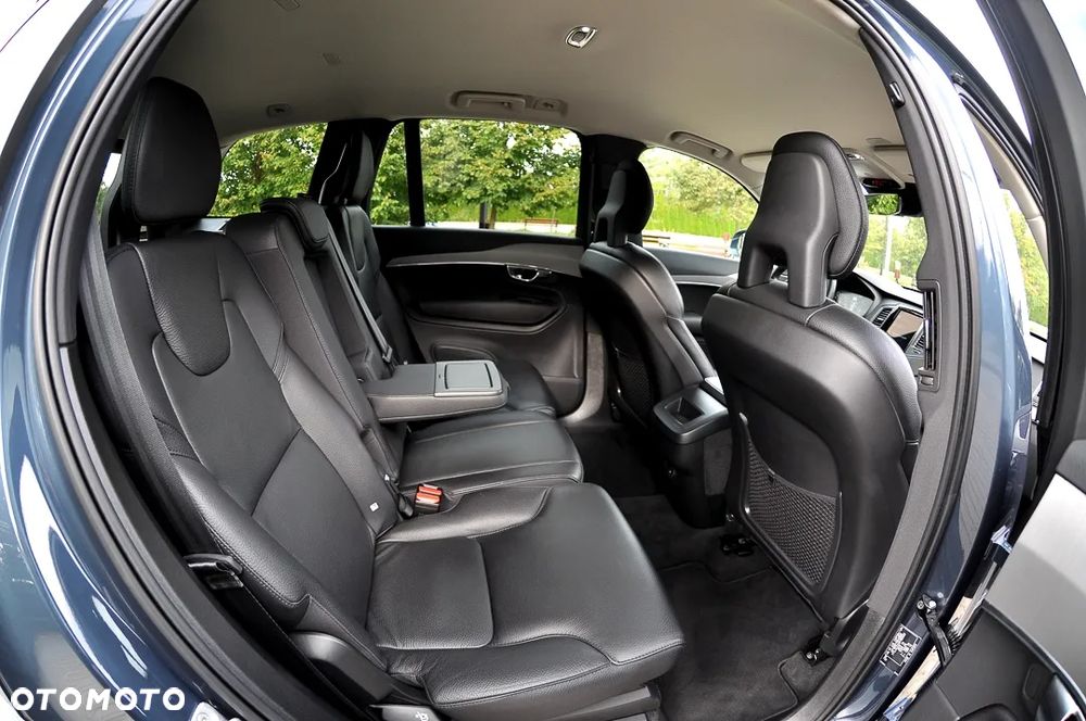 Volvo XC 90 B5 D AWD Geartronic Momentum Pro - 21