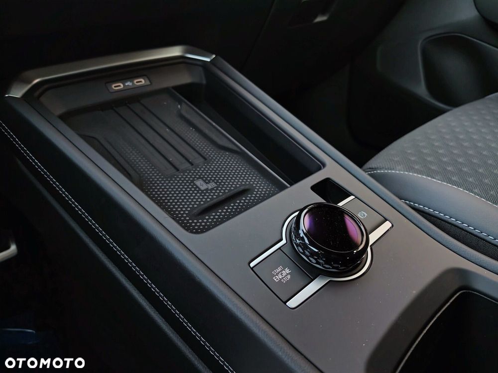 Volkswagen T-Roc - 23