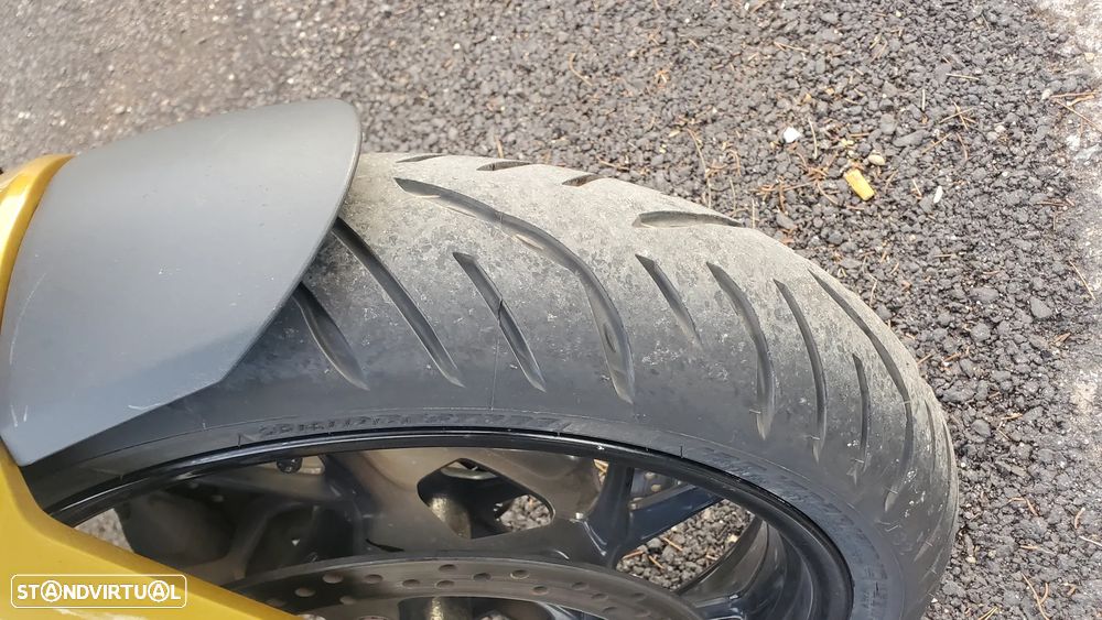 BMW F 900 XR - 11