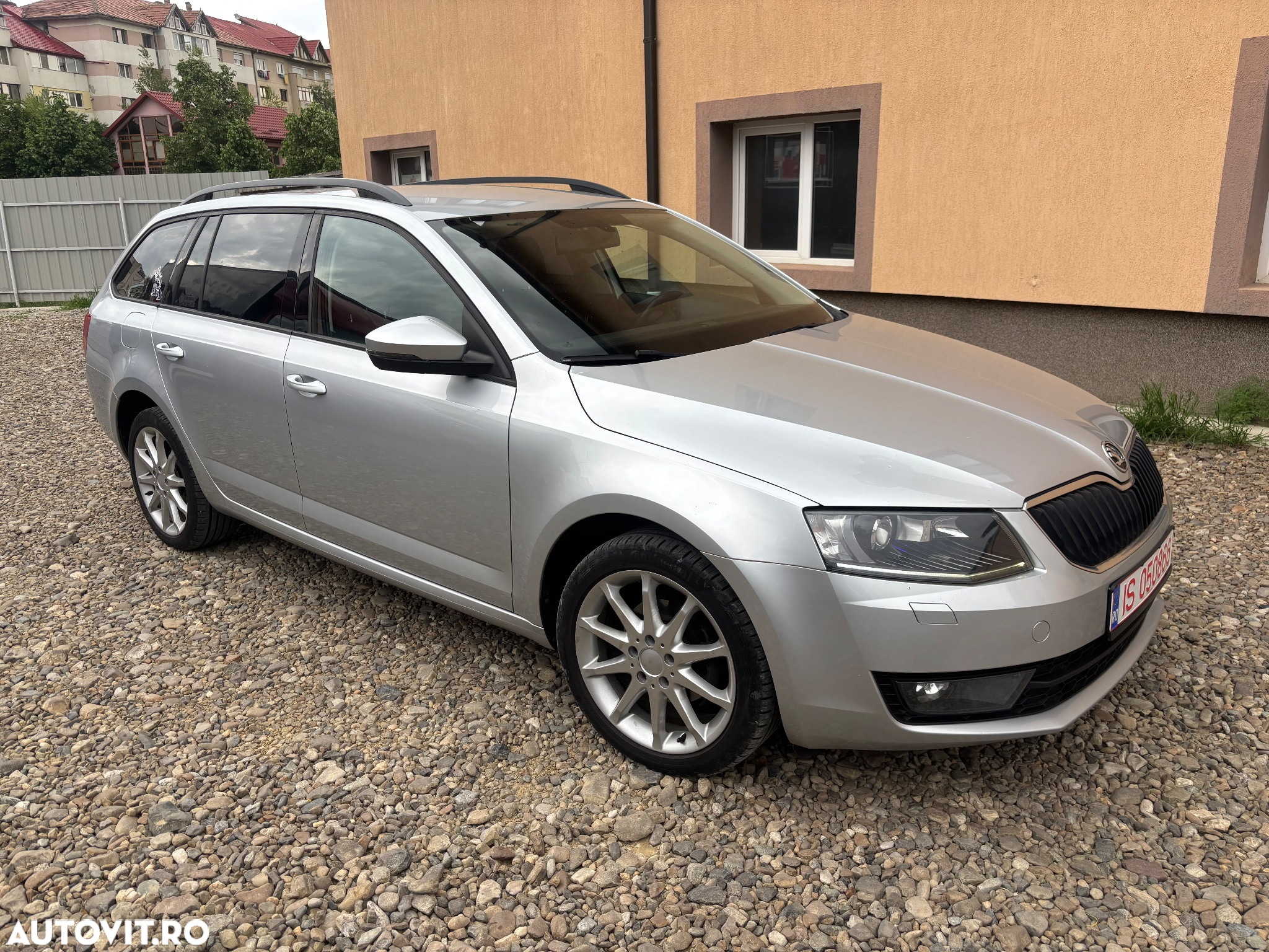 Skoda Octavia 1.6 TDI (Green tec) DSG Ambition - 2