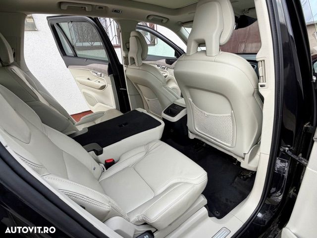 Volvo XC 90 - 17