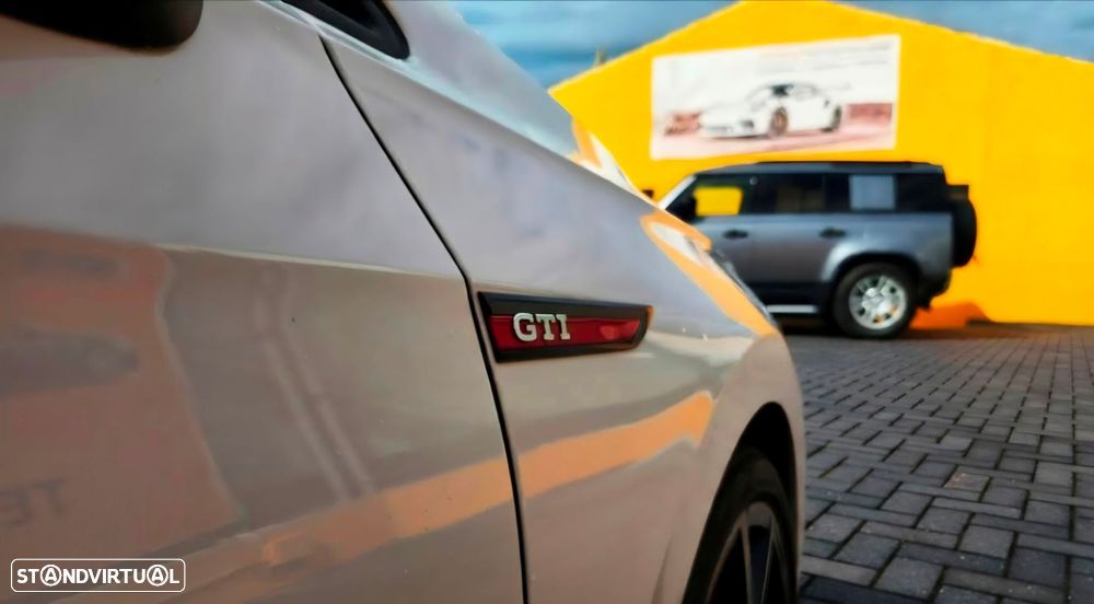 VW Golf 2.0 TSI GTI DSG - 30