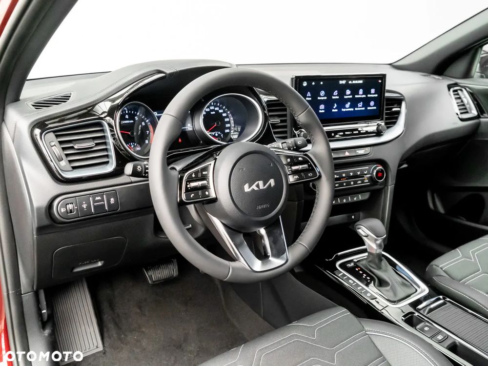 Kia XCeed 1.6 T-GDI Tribute DCT - 19