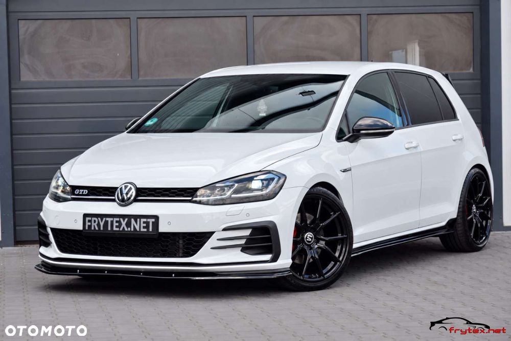 Volkswagen Golf - 36