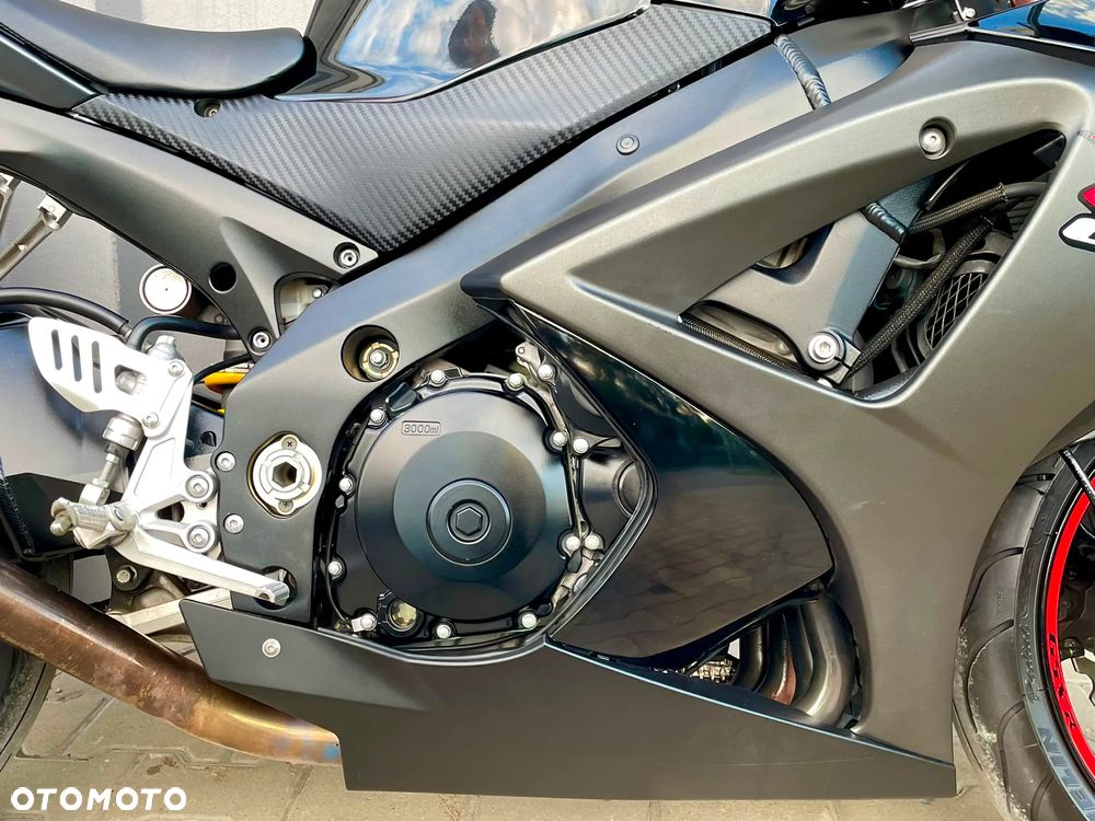 Suzuki GSX - 14