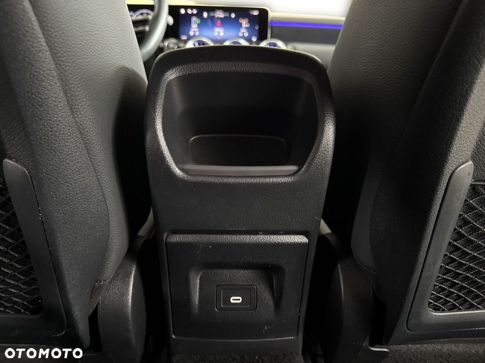 Mercedes-Benz CLA - 25