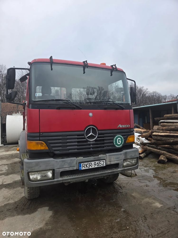 Mercedes-Benz 1828 - 4