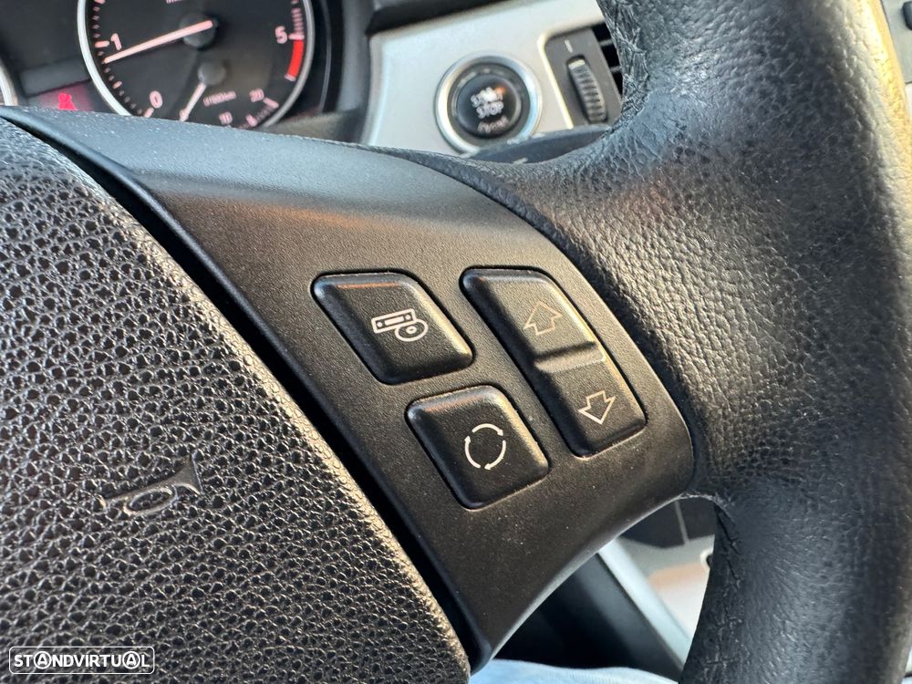 BMW 320 d DPF Edition Lifestyle - 21