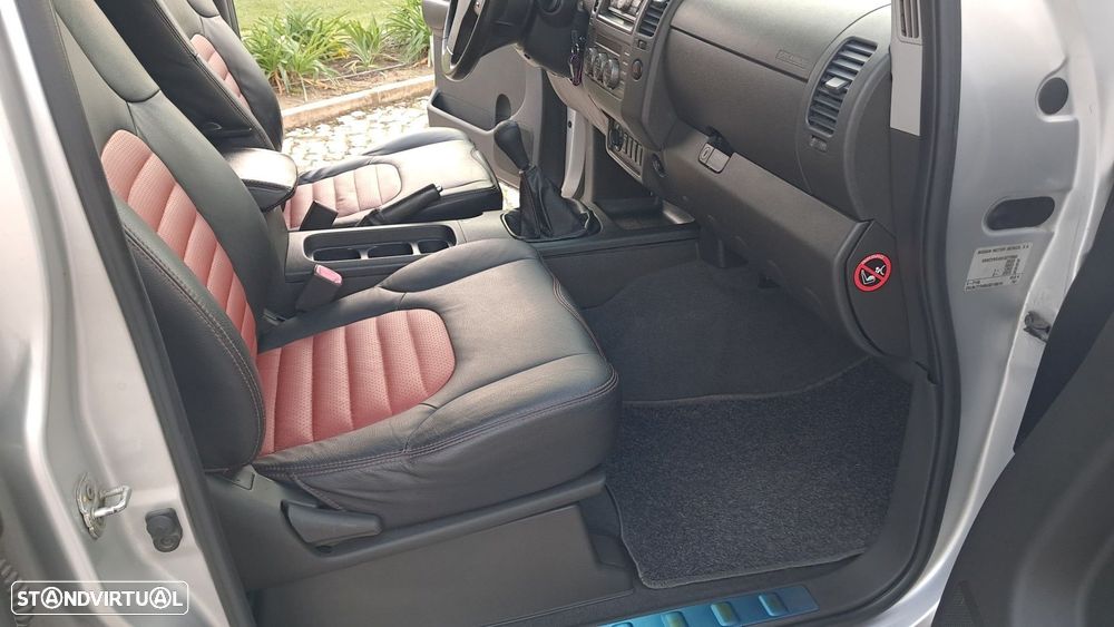 Nissan Navara 2.5 dCi CD LE Sport Edition - 14