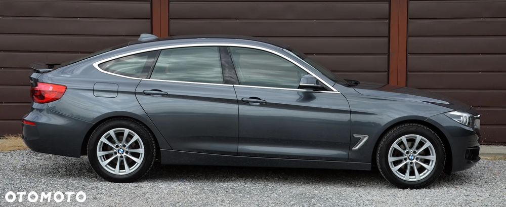 BMW 3GT 320i - 10