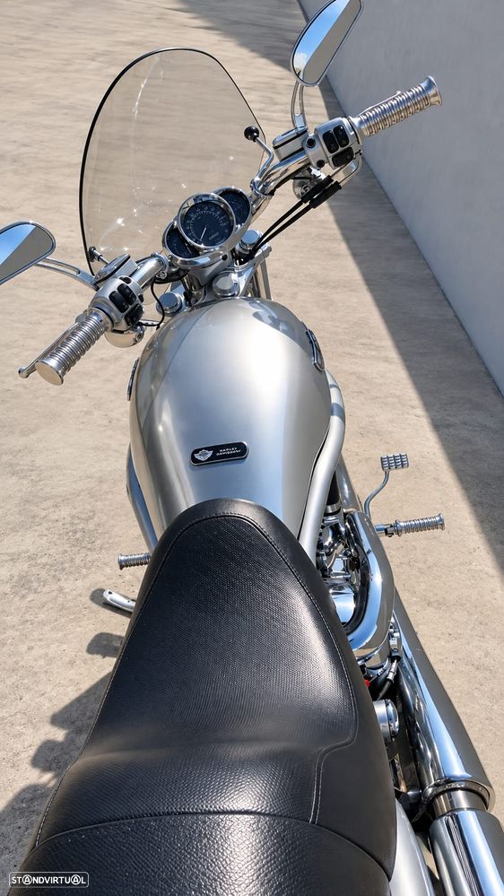 Harley-Davidson VRSCA V-Rod - 11
