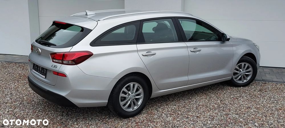 Hyundai i30 1.0 T-GDI Family - 5