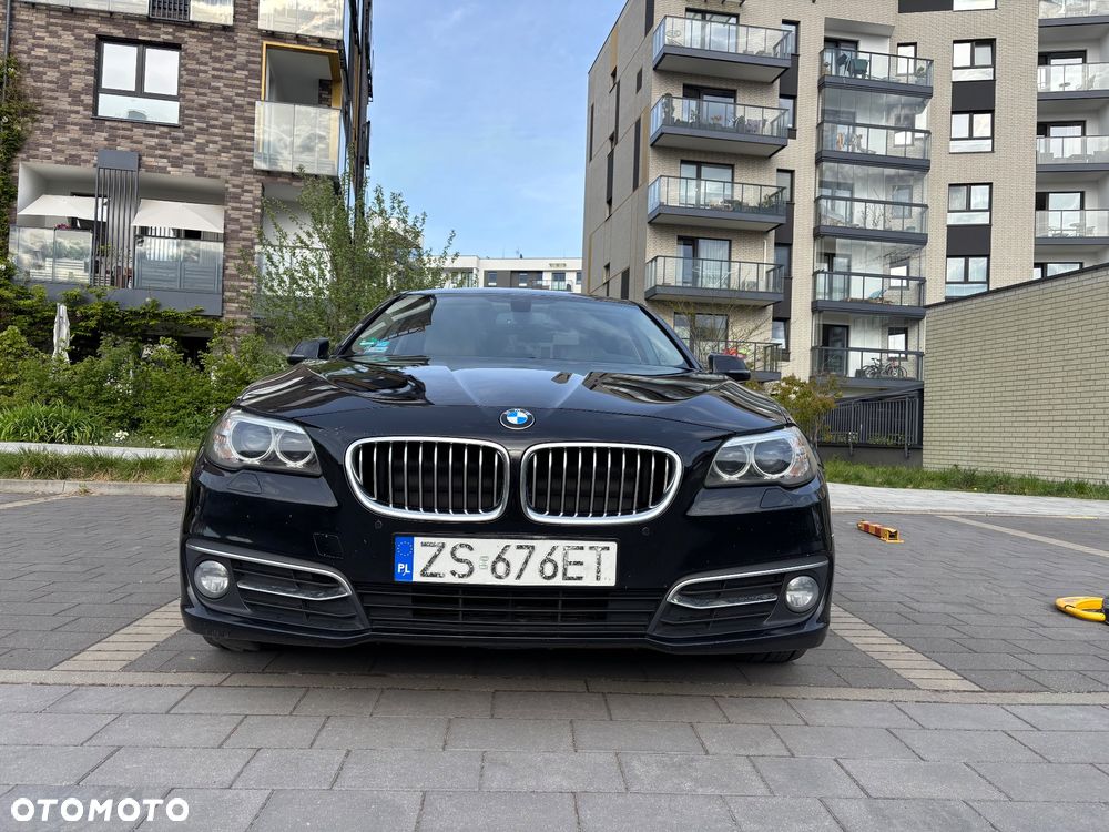 BMW Seria 5 520d xDrive Luxury Line - 2