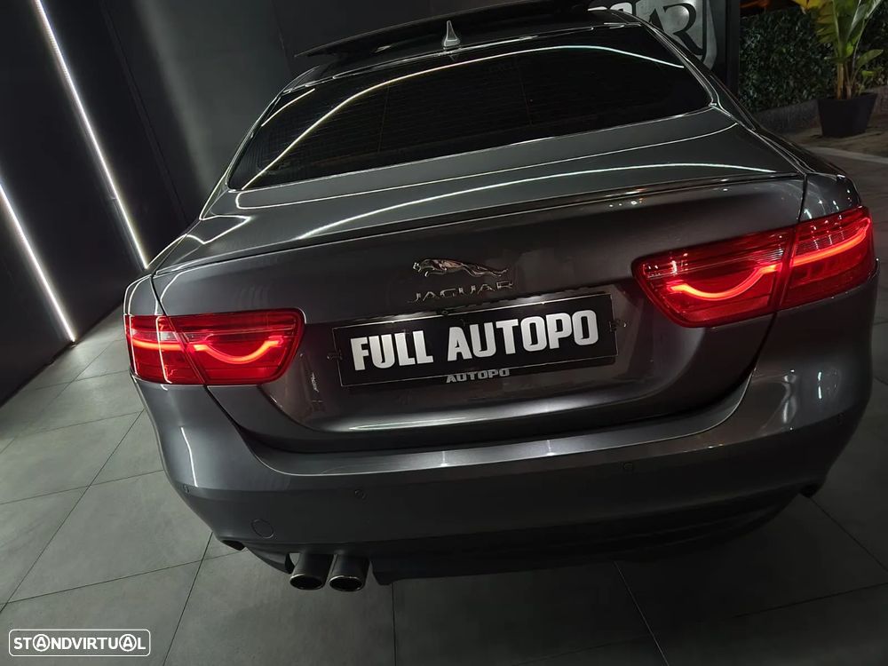 Jaguar XE 2.0 D R-Sport AWD Aut. - 25