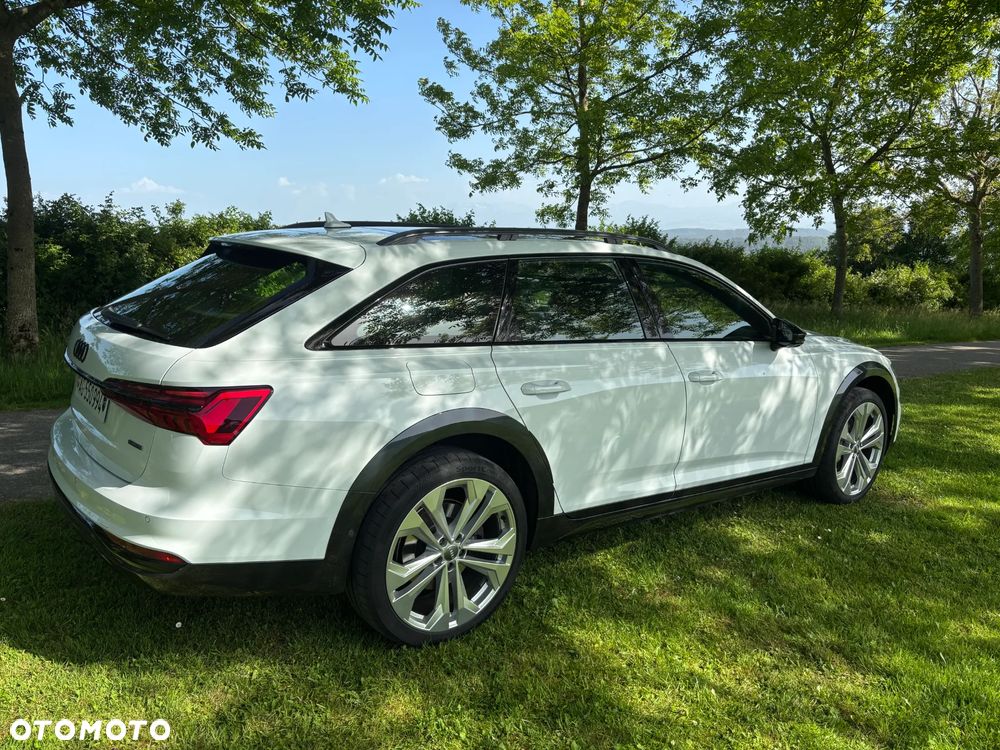 Audi A6 Allroad - 12