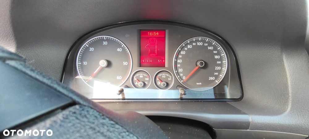 Volkswagen Touran 1.9 TDI DPF BlueMot Trendline - 9