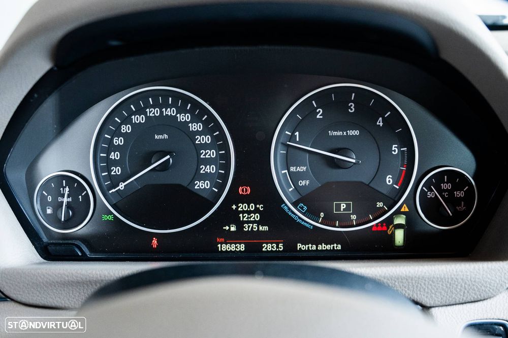 BMW 320 d Auto Line Modern - 15