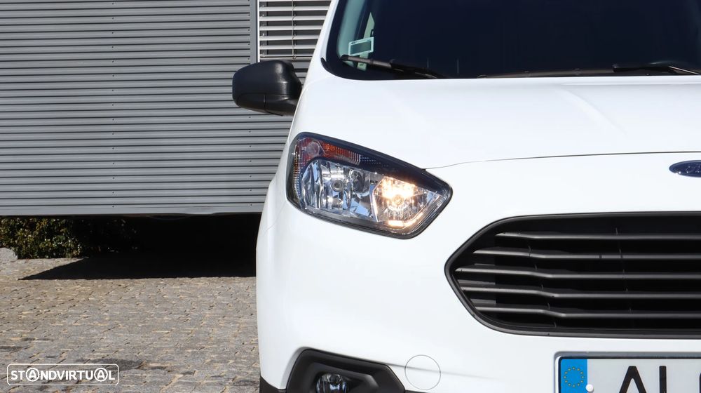 Ford Courier Van - 8