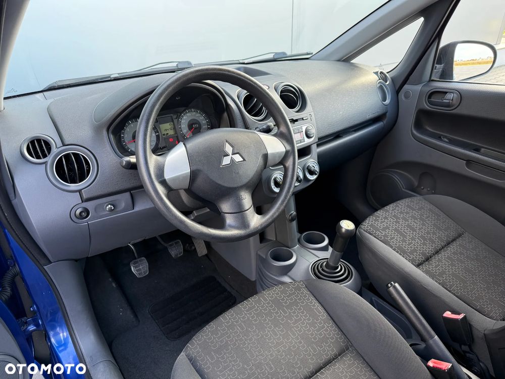 Mitsubishi Colt 1.1 Inform - 11