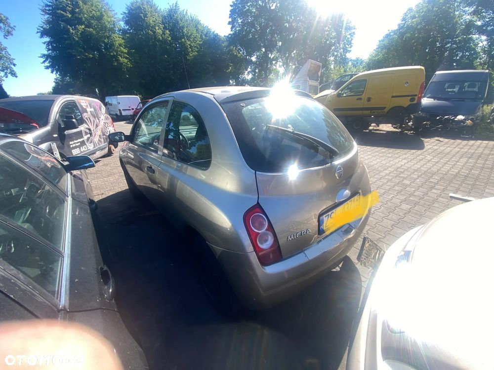 Nissan Micra na części - 5