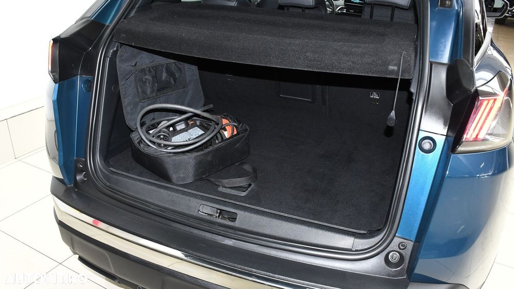Peugeot 3008 PHEV 300 EAT8 4X4 Allure Pack - 25